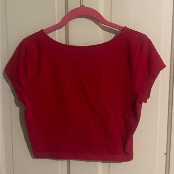 Basic Red Cropped Tee - Picture 3 of 3